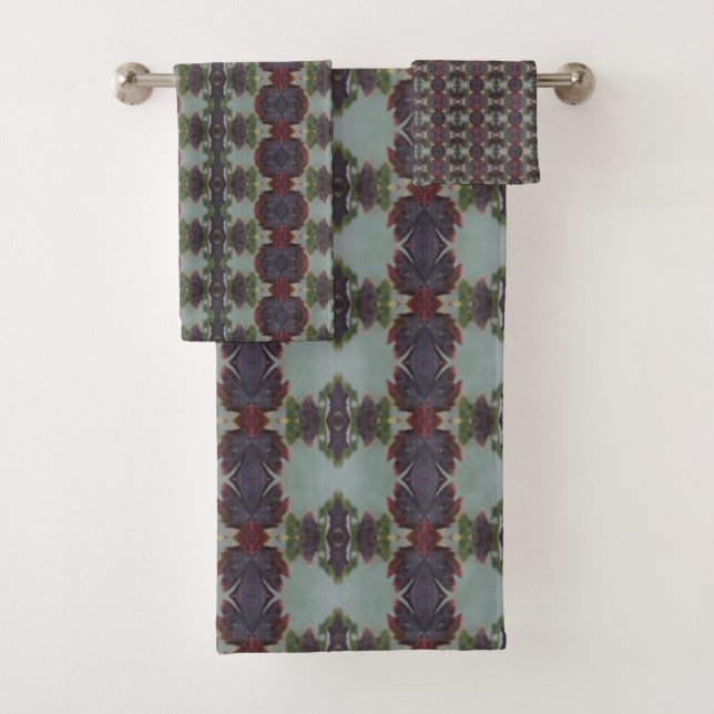 Aqua Burgundy And Green Bath Towel Set (Insitu)