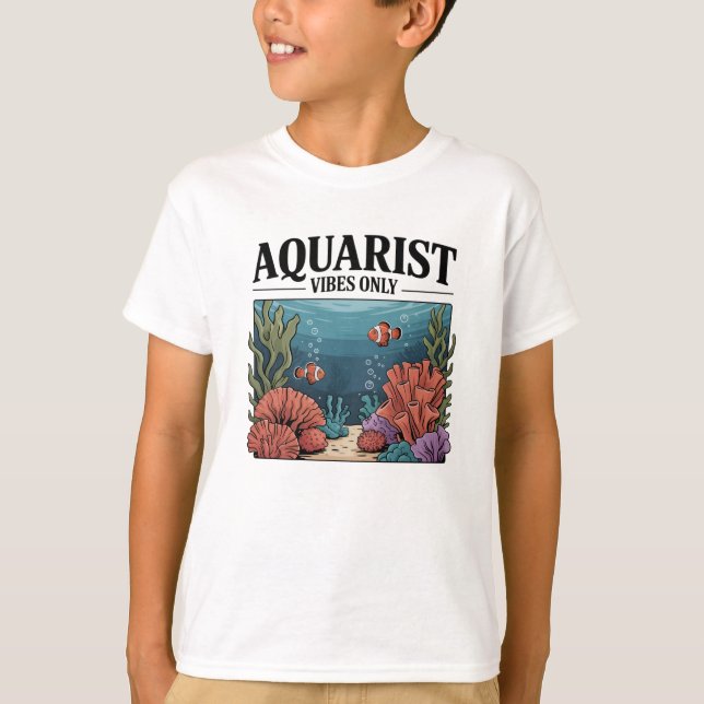 Aquarist Fish Collector Aquarium Junkie Fish Lover T-Shirt (Front)