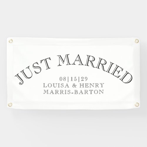 Arched Classic Just Married Car Banner