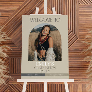 Arched Photo Graduation Welcome Sign
