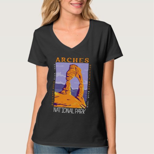 Arches National Park Delicate Arch Vintage  T_Shirt
