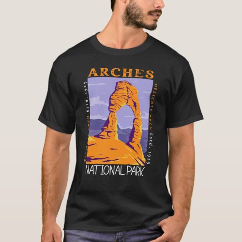 Arches National Park Delicate Arch Vintage  T_Shirt