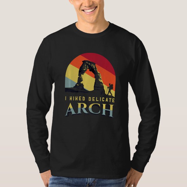 Arches National Park in Utah with the Delicate arc T-Shirt (Front)