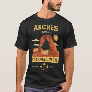 Arches National Park Vintage Utah T Shirt Essentia