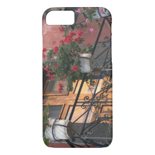 Architecture on the streets of San Miguel de iPhone 8/7 Case