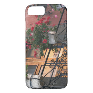 Architecture on the streets of San Miguel de iPhone 8/7 Case