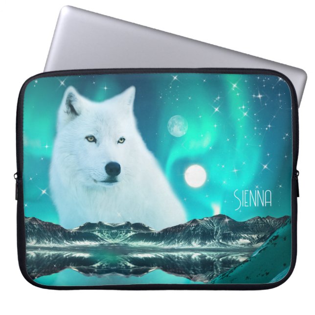 Arctic wolf at night with northern lights  laptop sleeve (Front)