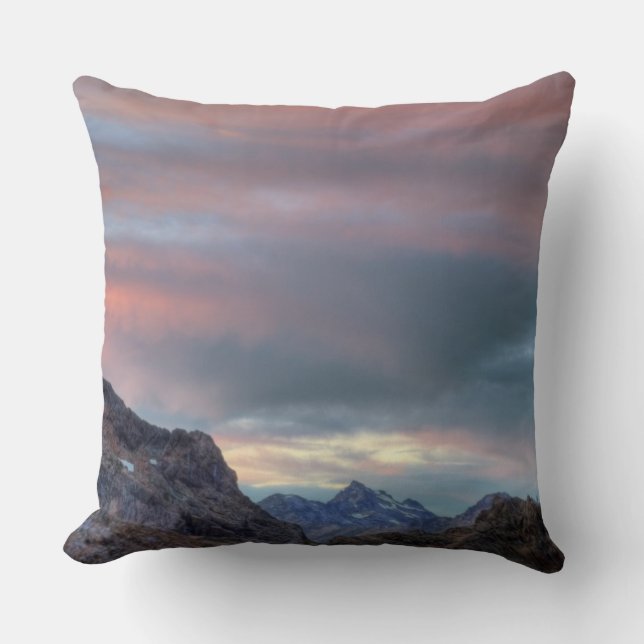 Argonaut Peak, sunset Throw Pillow (Front)