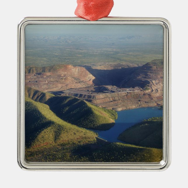 Argyle Diamond Mine Metal Ornament (Front)