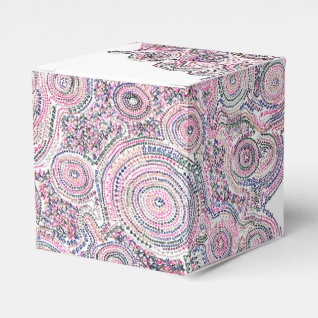 Arithmetic mandala with white triangles favor boxes (Front Side)