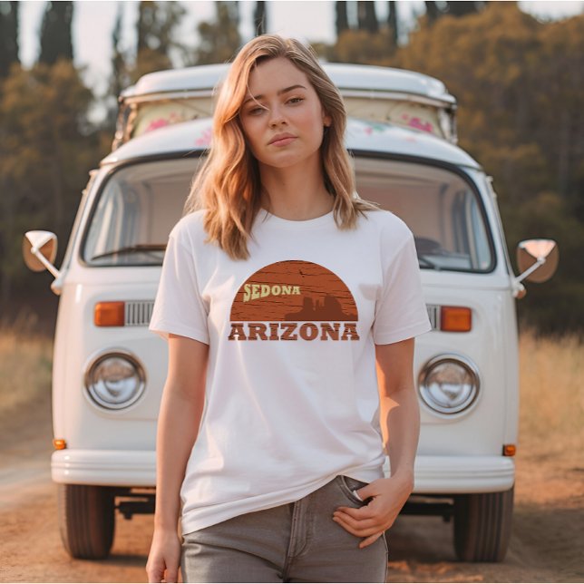 Arizona Sedona landscape vintage az retro T-Shirt (Creator Uploaded)