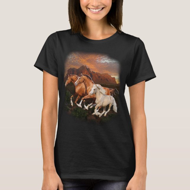 Arizona Wild horses T-Shirt (Front)