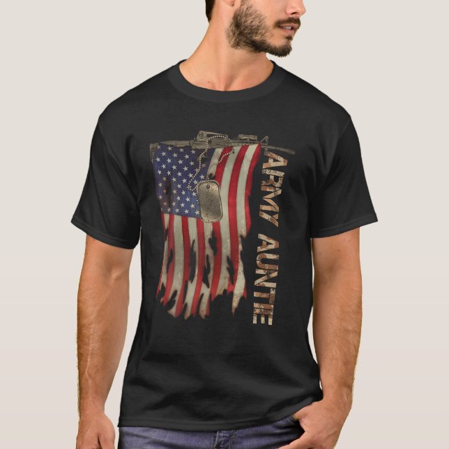 Army Auntie Military Veterans Retro US Flag Camo M T-Shirt (Front)