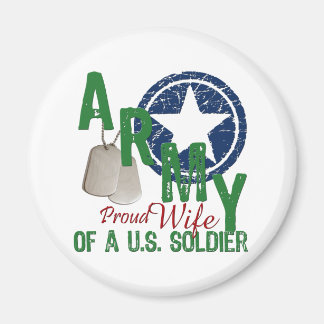 Army Wife - Proud Magnet