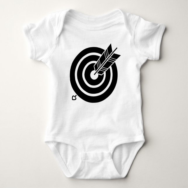 Arrow hit a round target baby bodysuit (Front)