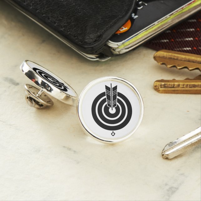 Arrow hit a round target Lapel Pins (In Situ)
