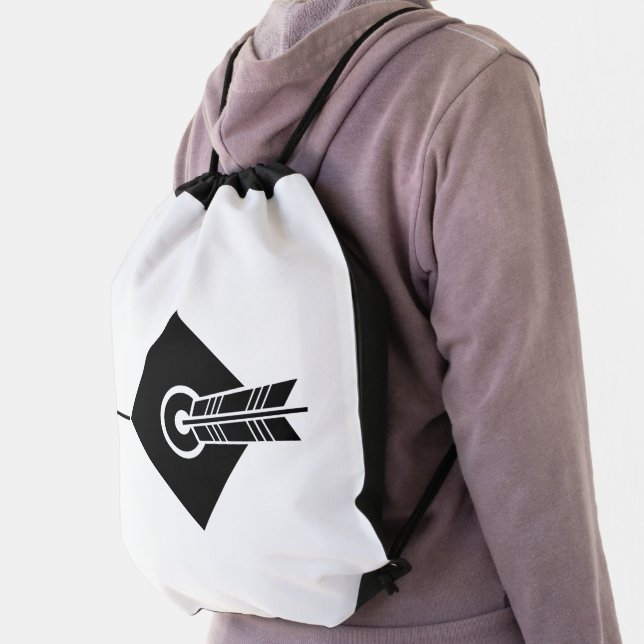 Arrow hit target Drawstring Bags (Insitu)