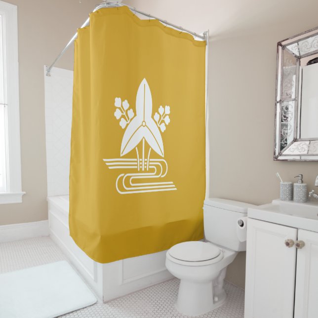 Arrowheads and water shower curtain (In Situ)