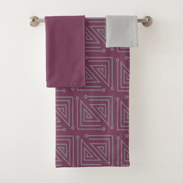 Art Deco Gray Mazes Bath Towel Set (Insitu)