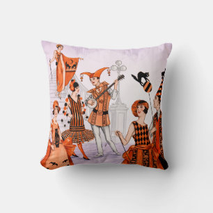 Art Deco Halloween Illustration – Vintage 1920s Throw Pillow