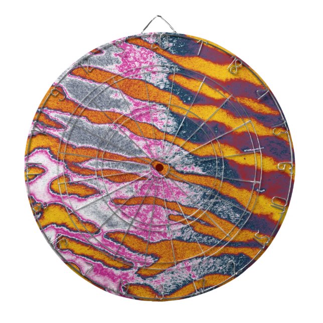 Art tiger fur 2 dartboard with darts (Front)
