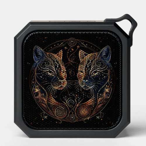 Artistic Feline Circle Twin Cats Bluetooth Speaker