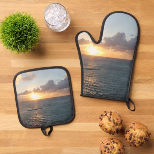 Aruba Scenic Sunset over the Caribbean Sea Oven Mitt  Pot Holder Set