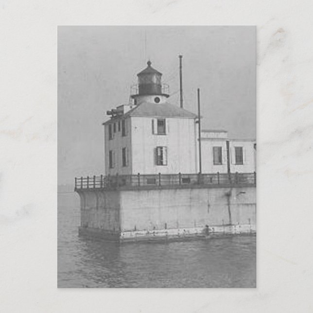 Ashtabula Harbor Lighthouse Postcard (Front)