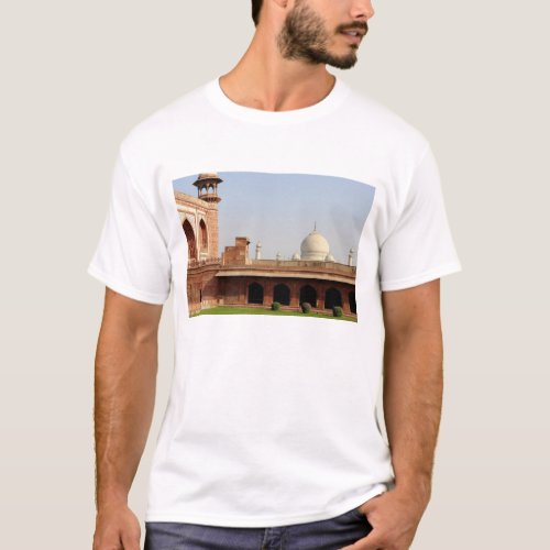 Asia India Uttar Pradesh Agra The Taj 6 T_Shirt