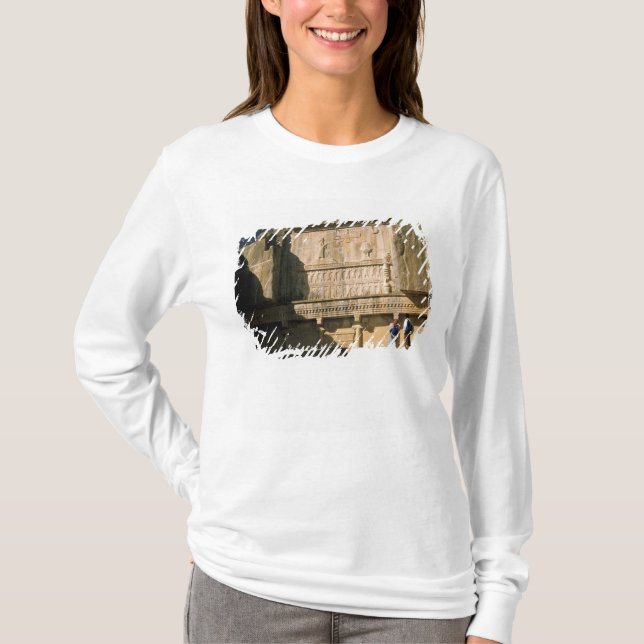 Asia, Iran, Persepolis.Tomb of Darius the Great. T-Shirt (Front)