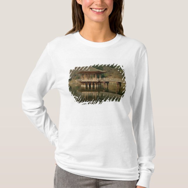 Asia, Japan, Nara, Temple in Nara T-Shirt (Front)