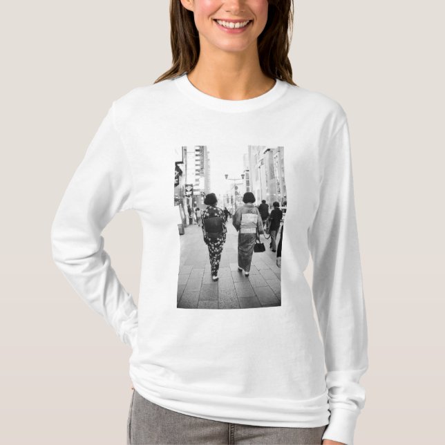 Asia, Japan, Tokyo. Geishas on the Ginza. T-Shirt (Front)