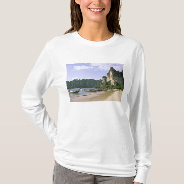 Asia, Thailand, Krabi. West Railay Beach, long T-Shirt (Front)