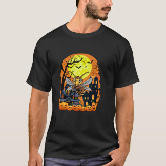 Asian Giant Hornet With Pumpkins Funny Scary Hallo T-Shirt