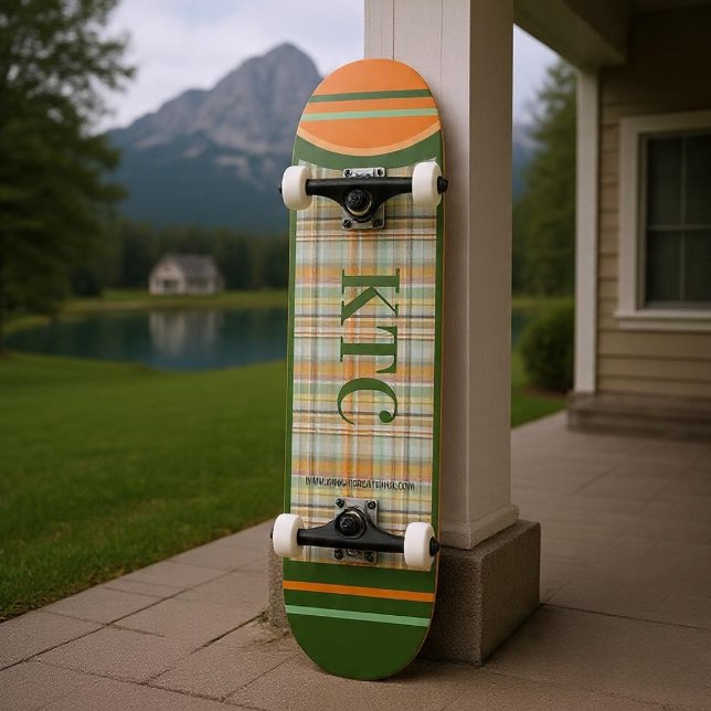 Aston Plaid 2 Skateboard (Creator Uploaded)
