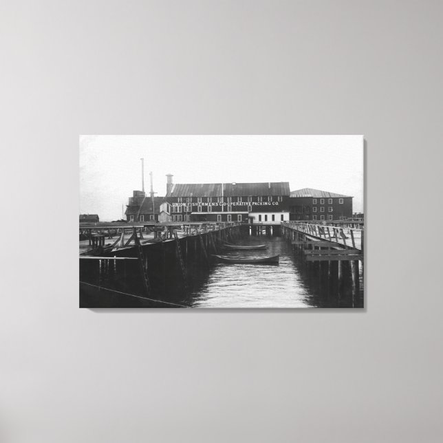 Astoria, Oregon view of Fisherman's Packing Canvas Print (Front)