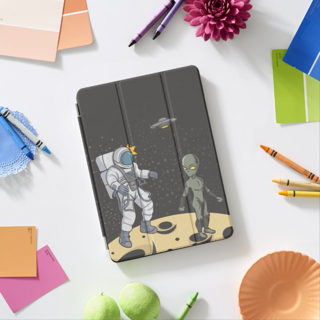 Astronaut and alien    iPad air cover (In Situ)