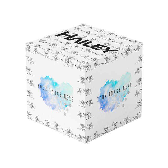 Astronaut Cube (Front Angled)