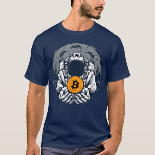 Astronaut Hodling Bitcoin Crypto Investor Gift T-Shirt
