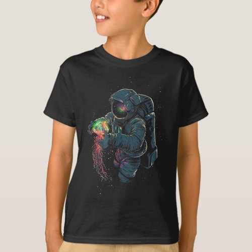 Astronaut Holding Jellyfish Graphic Astronomy T_Shirt