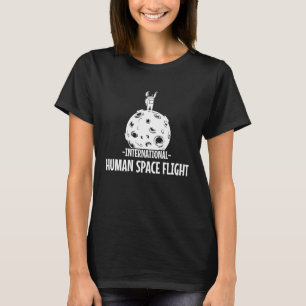 Astronaut on the moon and Mars for space friends T-Shirt