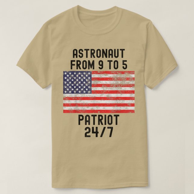 Astronaut Patriot  Patriotic 4th of July USA Flag  T-Shirt (Design Front)