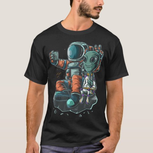 Astronaut Roswell Alien Slefie Funny Graphic T_Shirt