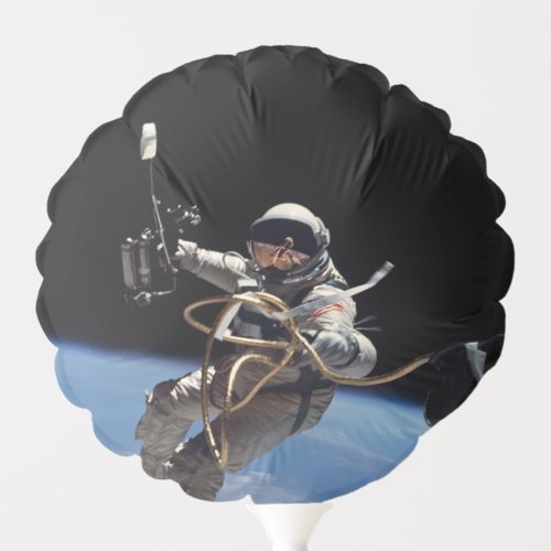 Astronaut Space Walk Balloon