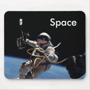 Astronaut Space Walk Mouse Pad