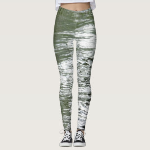 Asymmetric green and white pattern leggings
