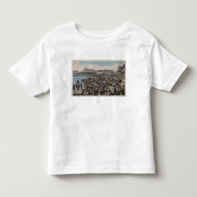 Atlantic City, NJ - Holiday Crowd at the Beach Toddler T-shirt (Front)