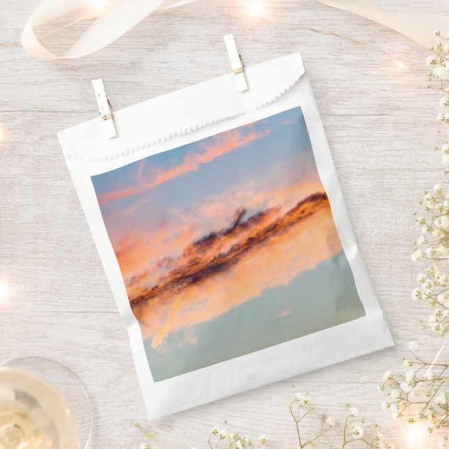 attraction consumption favor bag (Clipped)