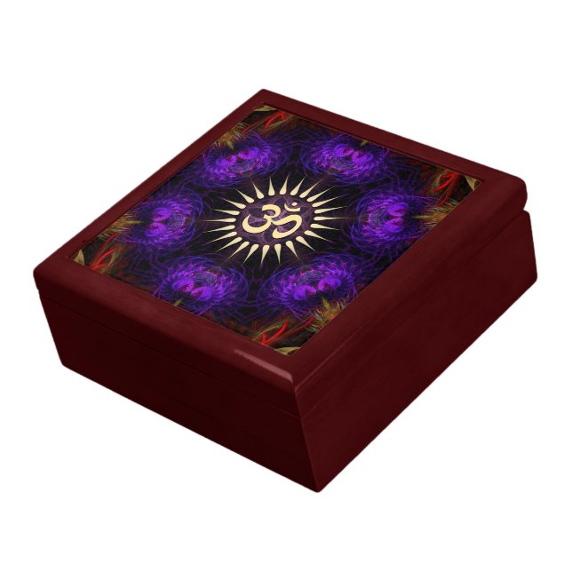 Aum 'Delica on Purple Lacquered Gift Box (Side)