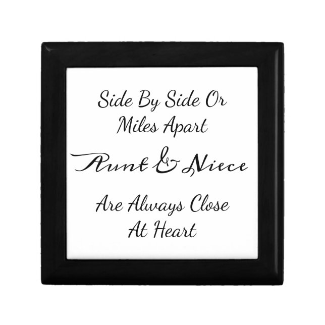 Aunt & Niece Quote – Side By Side or Miles Apart Gift Box (Front)